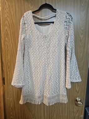 Jodi Kristopher Boho Ivory Lace Bell Sleeves Mini Dress